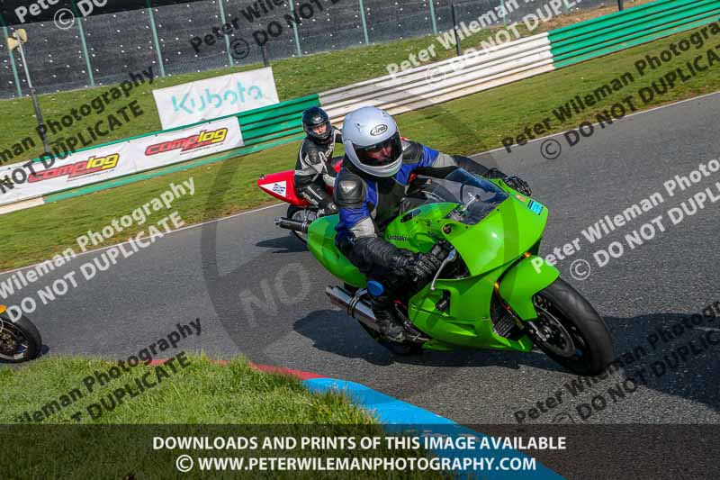 PJM Wedding Photography;enduro digital images;event digital images;eventdigitalimages;mallory park;mallory park photographs;mallory park trackday;mallory park trackday photographs;no limits trackdays;peter wileman photography;racing digital images;trackday digital images;trackday photos